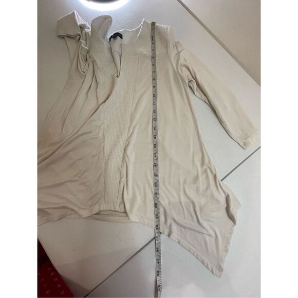 Adrianna Papell women’s medium white 3/4 sleeve blouse - Picture 4 of 7